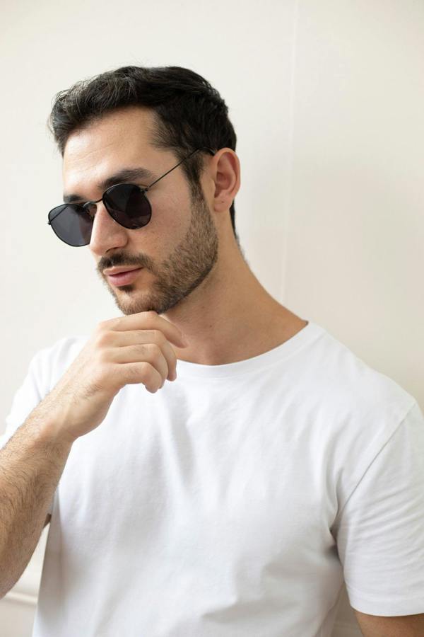 Hexagon Aviator Sunglasses in Black - svnx