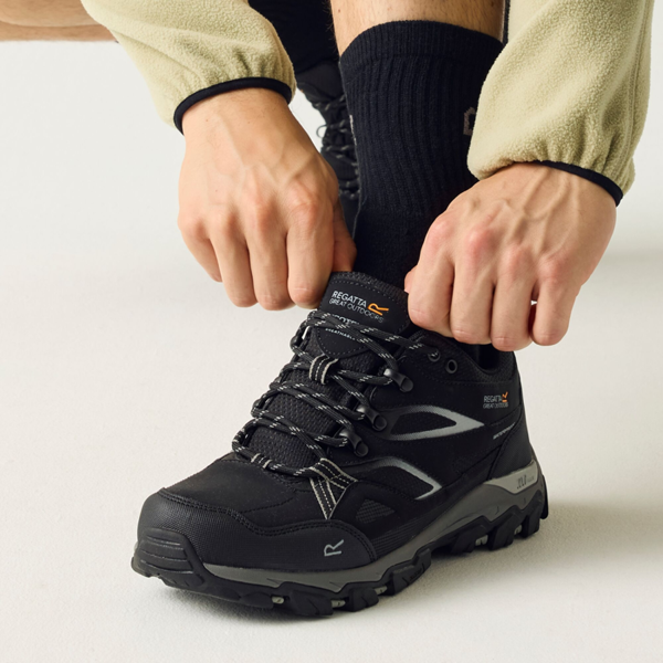 Regatta Mens Holcombe 3 Low Walking Boots - Black/Granite