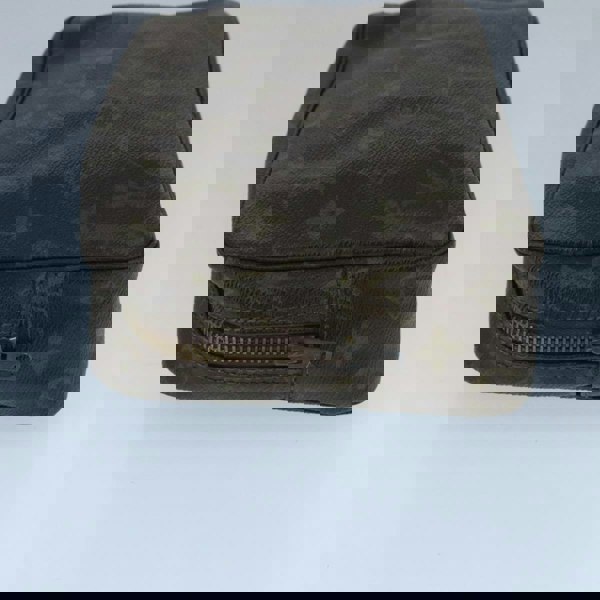 208421901.jpg