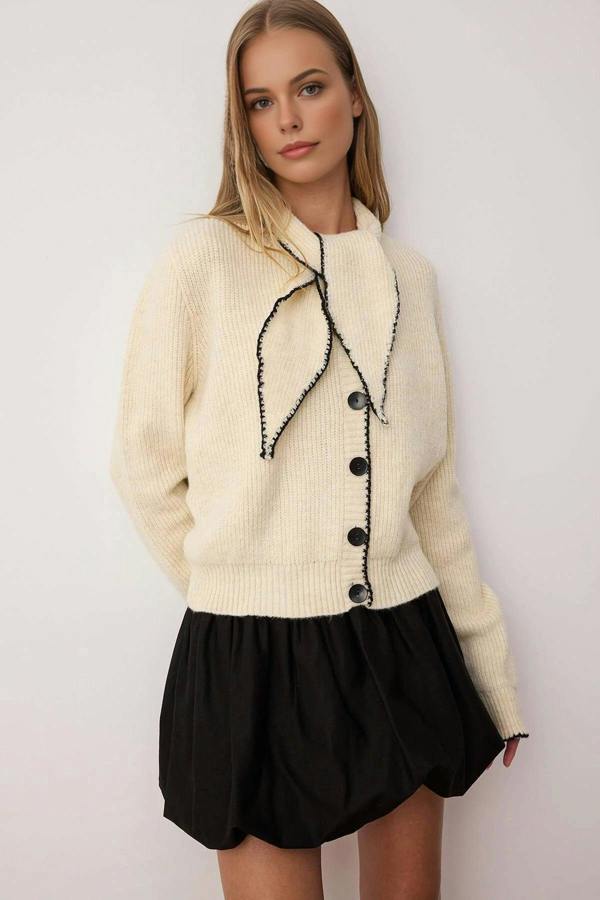 WOVCOR Color Block Knit Sweater with Shawl Collar Detail