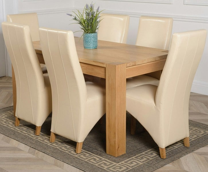 That's Furniture Kuba Medium Oak Dining Table with Lola Leather Chairs