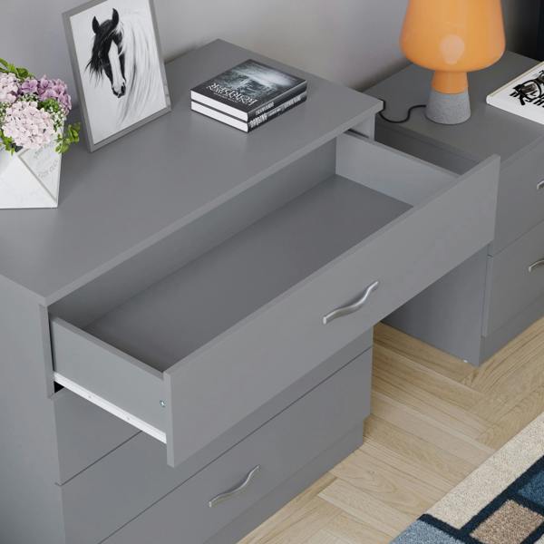 Vida Designs Riano 4 Drawer Chest, Black