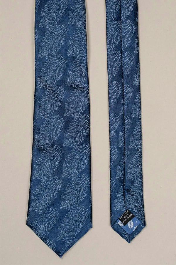 CV806 patterned tie