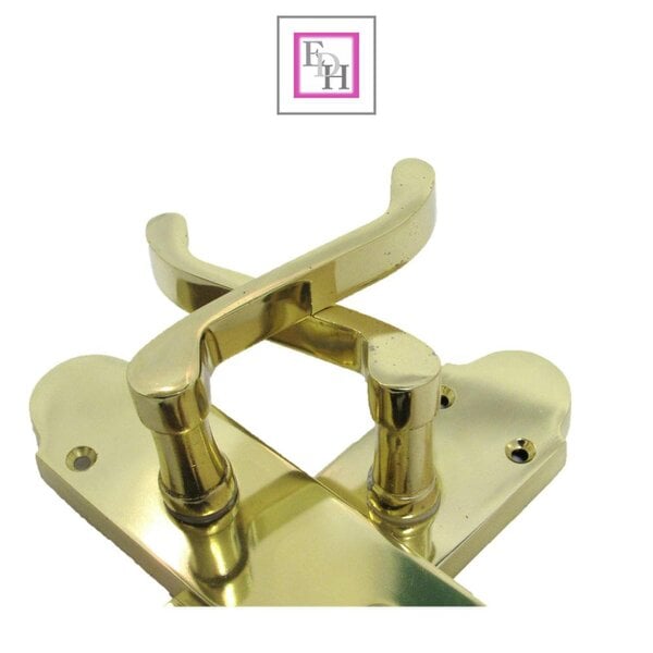 EDH Door Hardware Brass Finish Epsom Victorian Scroll Lock Door Handle on Shaped Back Plate +