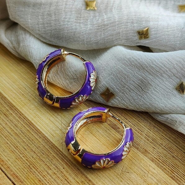 The Colourful Aura Large Enamel Huggie Multicolour Rainbow Dainty Floral Hoop Earrings - Purple - Purple