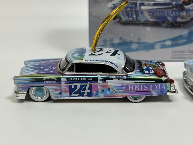 Mini GT Lincoln Capri Christmas Hot Rod By Tim Sadchikov 1:64 Mini GT MGT00888L