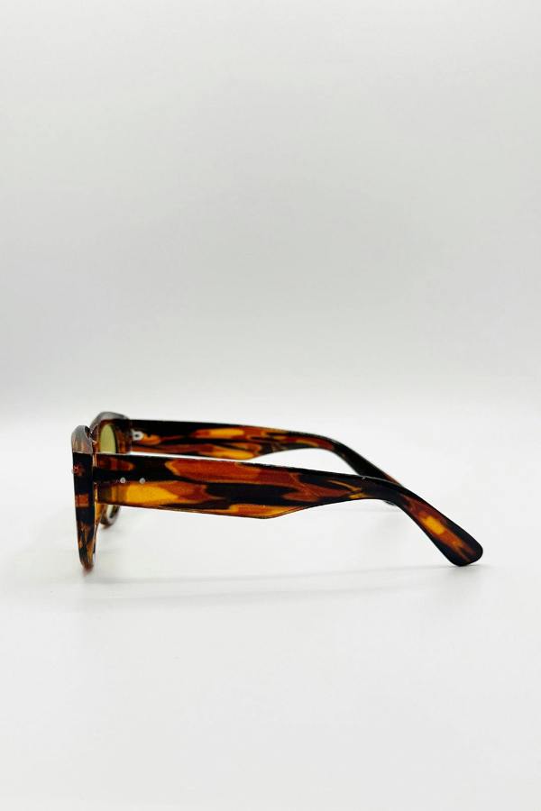 Round Stripe Cat Eye Sunglasses In Brown Yellow - svnx
