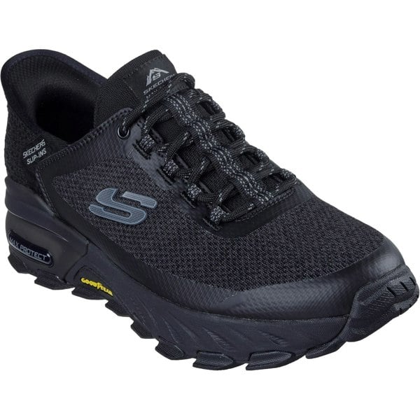 Skechers Max Protect Assembly Men's Hiking Shoes in Black