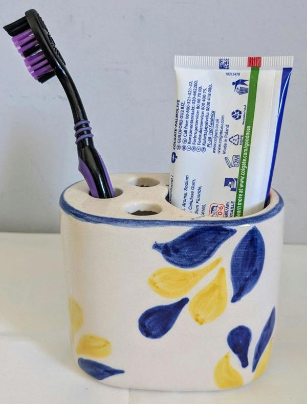 Bundled Gifts Toothbrush / pen & scissor holder