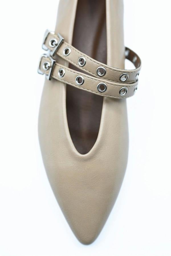 Caryn Low Heel Double Buckle Eyelet Strap Pointed Flat Shoes - Khaki
