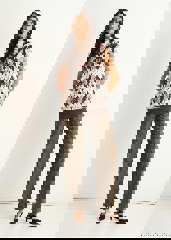 Gini London Chocolate Argyle Knit Vest Jumper