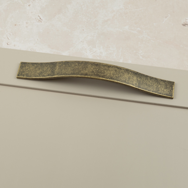 Handle & Home 160mm Antique Brass Strap Handle