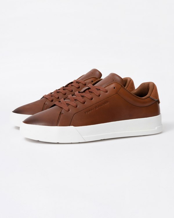 Tommy Hilfiger TH Core Leather Mens Court Trainers - Winter Cognac