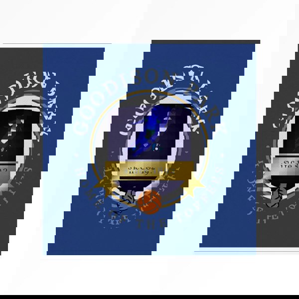 BritishmadeGifts Everton Football Fan - Retro Bar Box - The Perfect Time Capsule Gift Box for Football Lovers