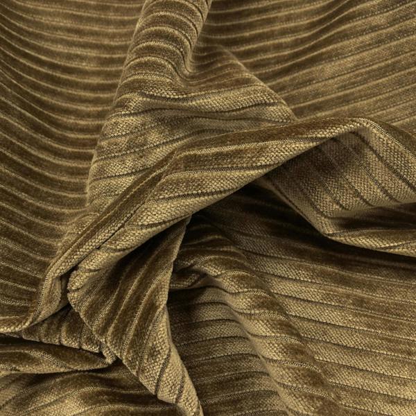 Larissa fabric close-up in Gaucho