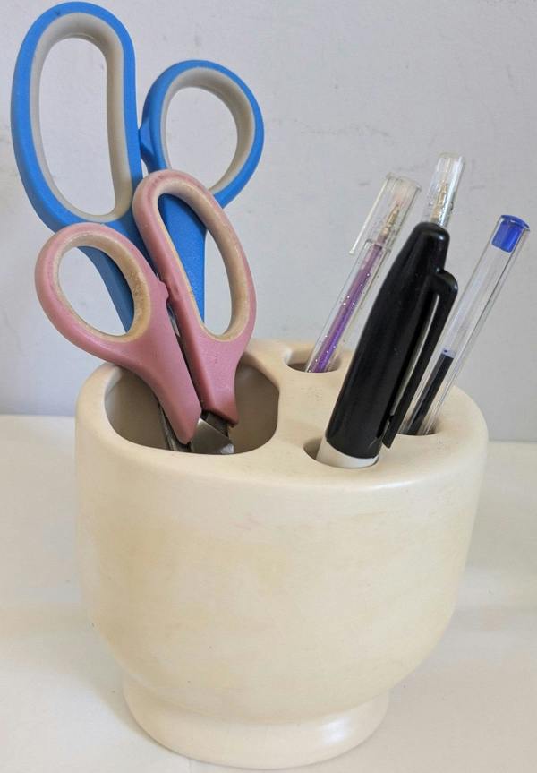 Bundled Gifts Toothbrush / pen & scissor holder