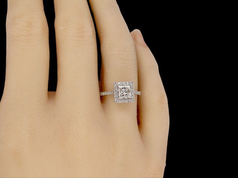 A fabulous Diamond Platinum  Ring