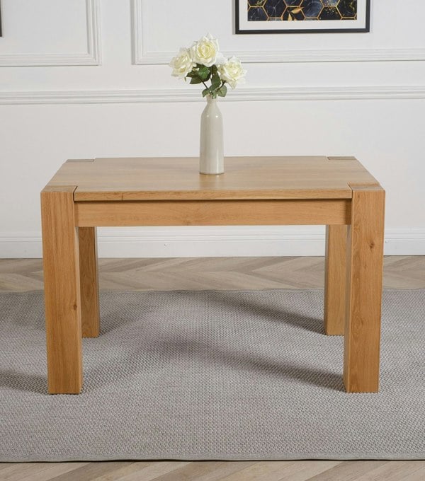 That's Furniture Kuba Small Oak Dining Table with Montana Leather Chairs