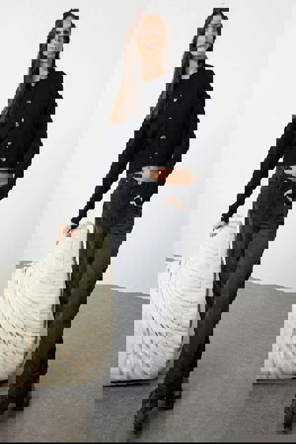 WOVCOR Crop Soft Textured Buttoned Knit Cardigan