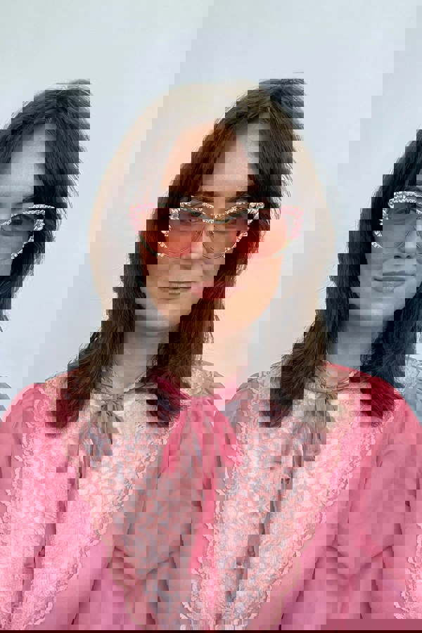 SVNX Cat-Eye Diamante Sunglasses in Pink