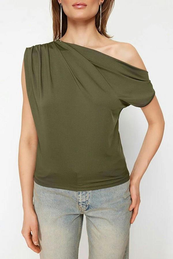 WOVCOR Asymmetrical Collar Knit Blouse