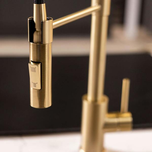 Flode Fjädra | Pull Out Kitchen Sink Mixer Tap | Spring Style Mixer Tap | Brushed Brass | Square Head
