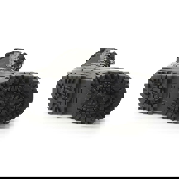 1484579597-54061800.jpg