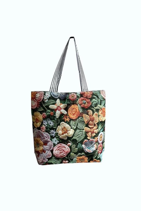 SVNX Floral Canvas Tote Bag in Floral