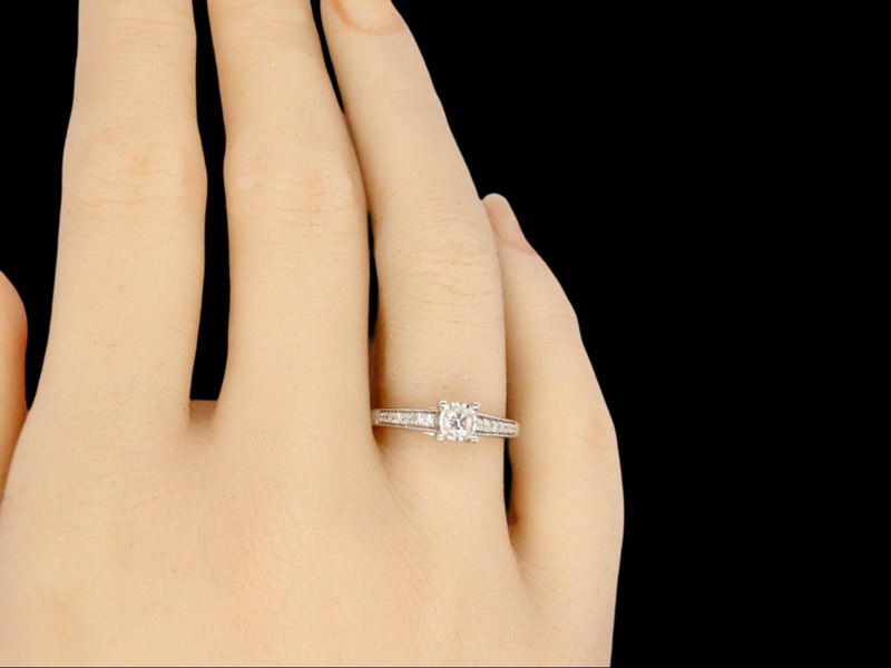 Vintage Tom A modern solitaire Diamond Ring