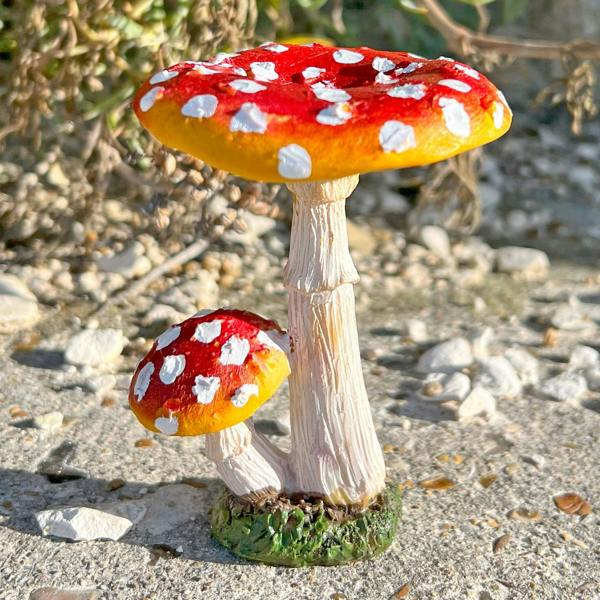 Farmwood Two Double Stem Garden Mushroom Ornaments