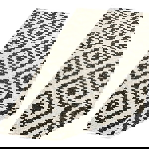 The Rugs Malta Reversible Indoor-Outdoor Rug - Stylish