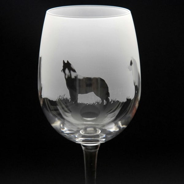 Glyptic Glass Art Husky Dog Crystal Wine Glass - Hand Etched/Engraved Gift