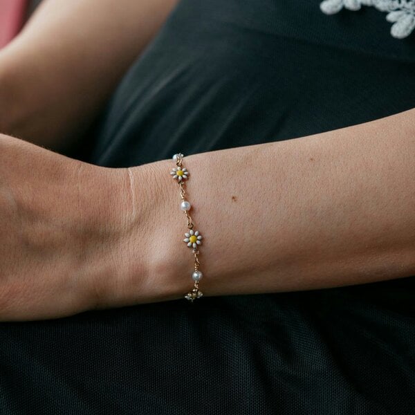 The Colourful Aura Silver Sun Flower Pearl Charms Beaded Summer Indie Boho Daisy Floral Bracelet