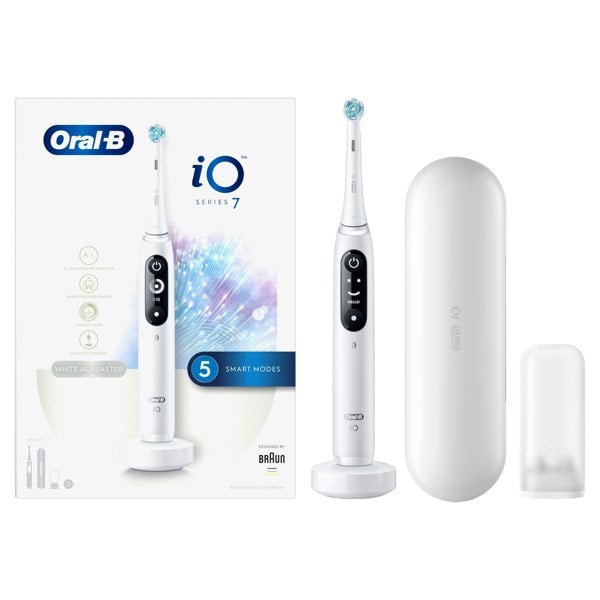 Oral-B iO 7 Electric Toothbrush - White