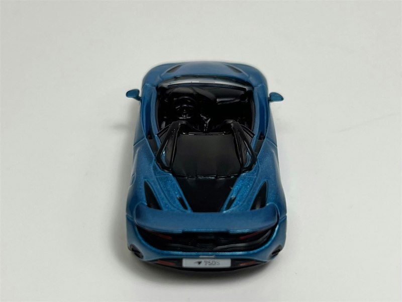 Mini GT McLaren 750S Spider Belize Blue LHD 1:64 Scale MGT00812L