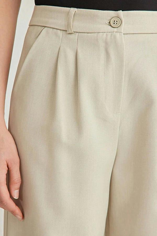 WOVCOR Wide Leg Pleated Trousers