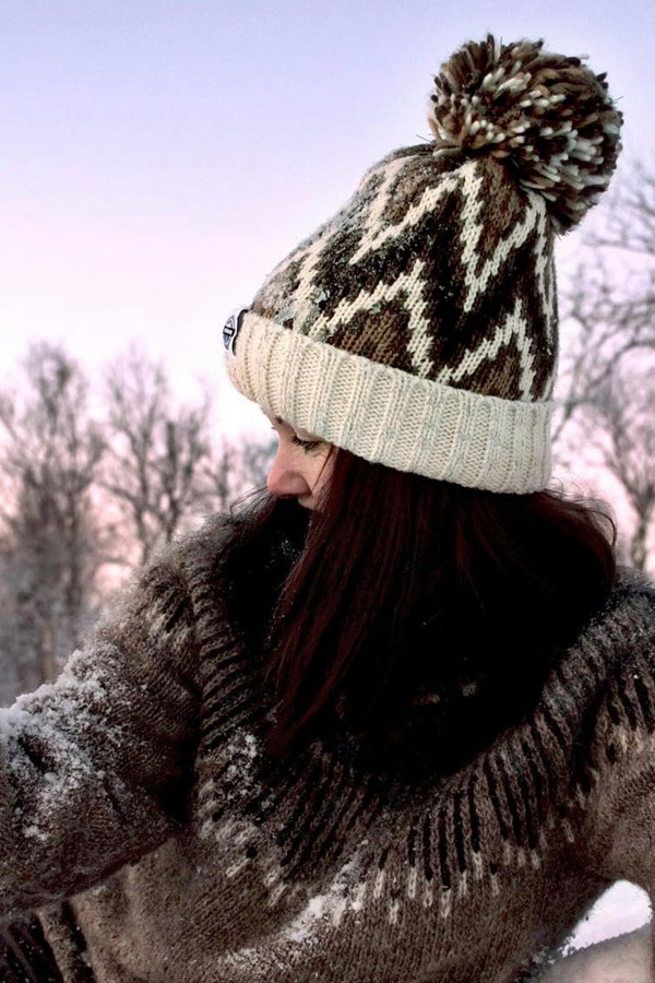 SuperBobble Zig-Zag Beanie Bobble Hat - Truffle Cream