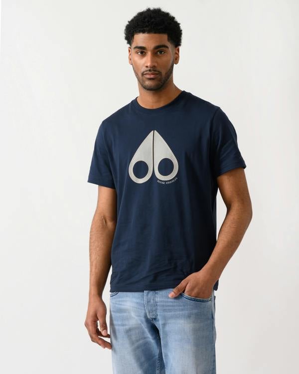 model wearing a Moose Knuckles Tandem Mens T-Shirt in Navy 833
