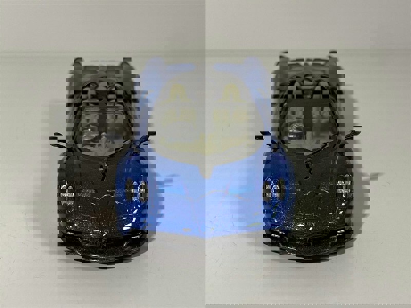pagani huayra roadster blue francia rhd 1:64 minigt mgt00038r