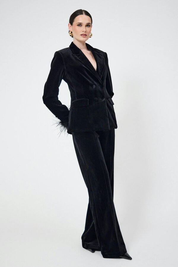 LuvForever Fashion Sovereign - Black Velvet 3-Piece Blazer Suit