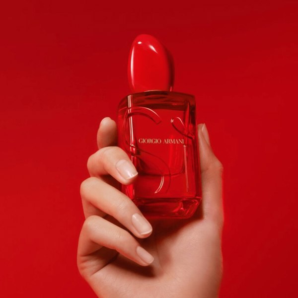Armani Women's Perfume Armani Si Passione Red Musk Eau de Parfum Women's Perfume Spray (30ml, 50ml, 100ml)
