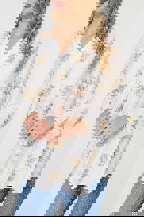 White | Embroidered Pleat 3/4 Sleeve Blouse
