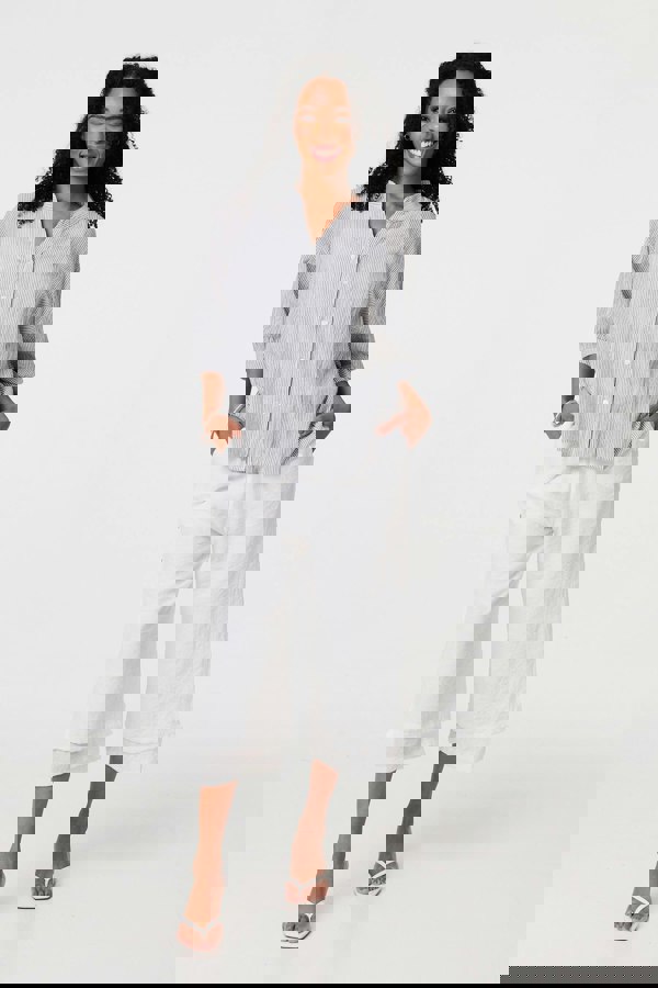 White | Pinstripe Relaxed Button Back Blouse : Model is 5'8"/172 cm and wears UK8/EU36/US4/AUS8