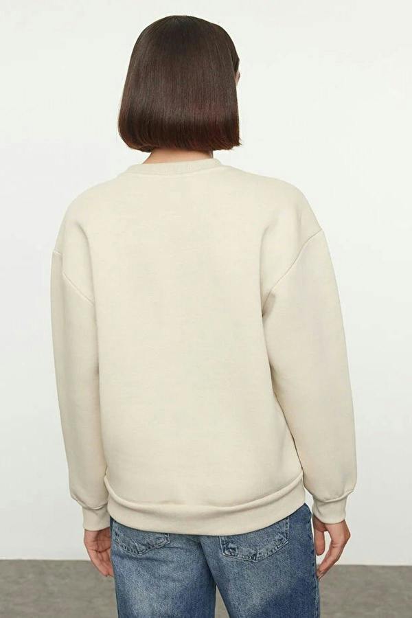 WOVCOR Animal Embroidered Thick Fleece Knit Sweatshirt