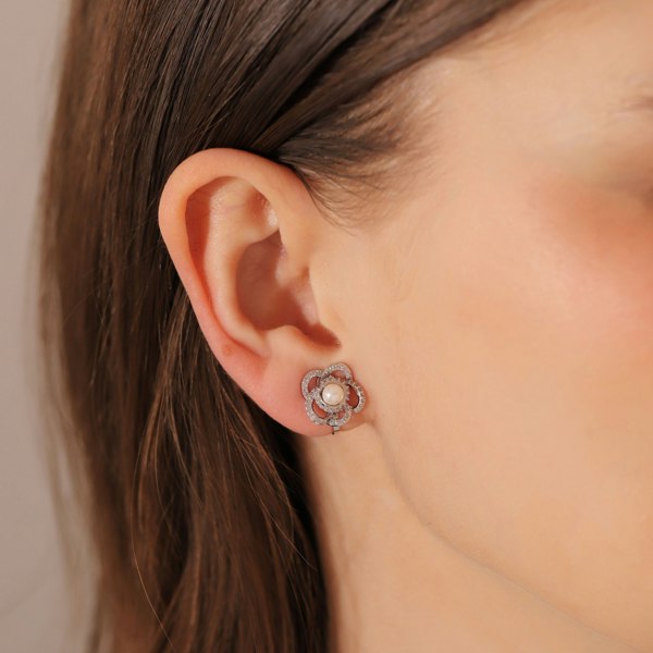 Gold Trip Flower Pearl Clip On Earrings