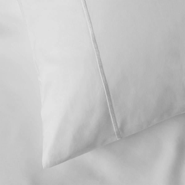 White 600 Thread Count Egyptian Cotton Specialist Size detail view 2 | Soak and Sleep