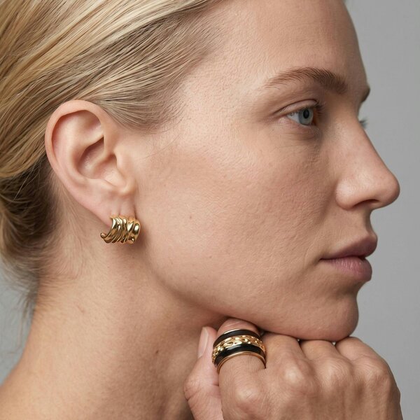 Uchi & Soto Kin Black and Gold Ring