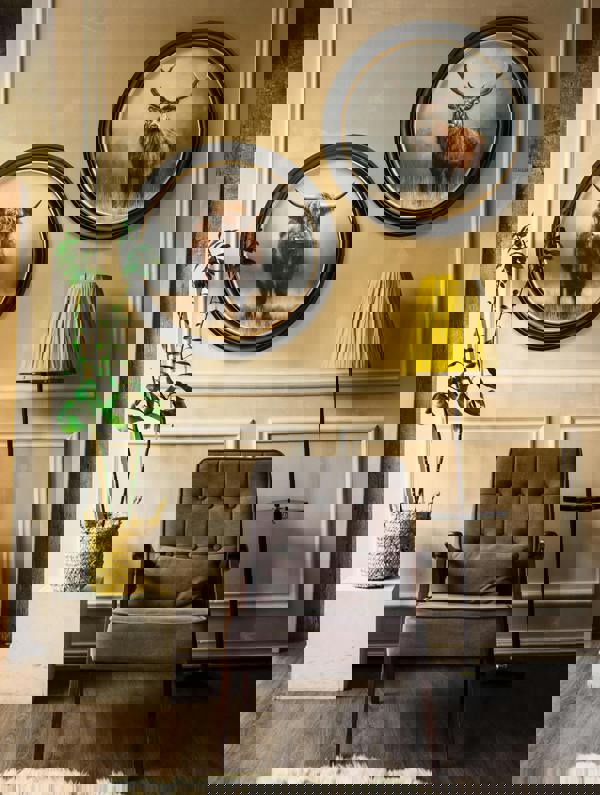 Exceptional Art Highland Cow - Oxford round frame