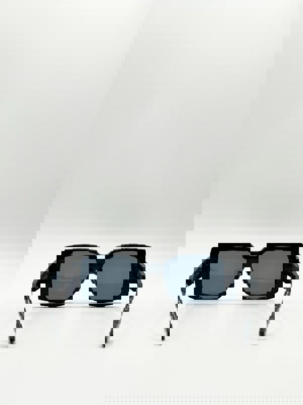 SVNX Oversized Square Frame in Black