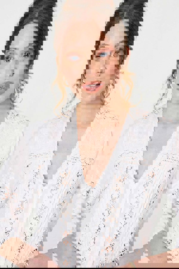 White | Lace Trim 3/4 Sleeve V-Neck Blouse
